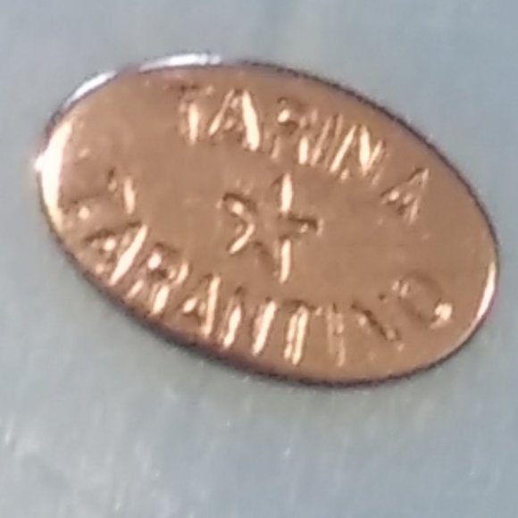 Tarina Tarantino  Queen Alice in Wonderland  key fob BAG CANDY - Picture 5 of 15